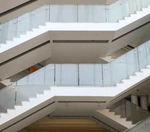 5 Reasons Why You Should Choose Glass Balustrades 