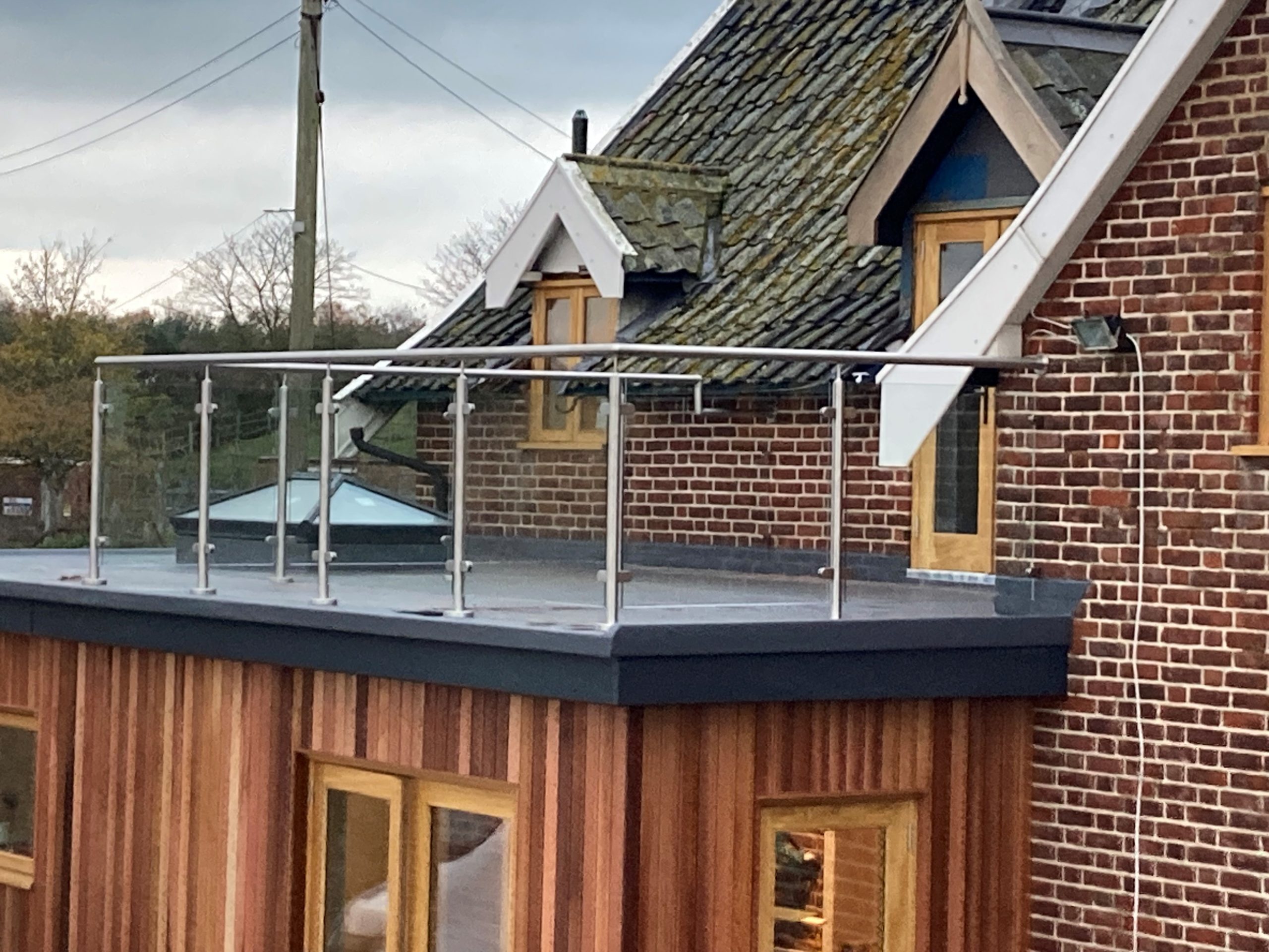 Balustrade with steel on house